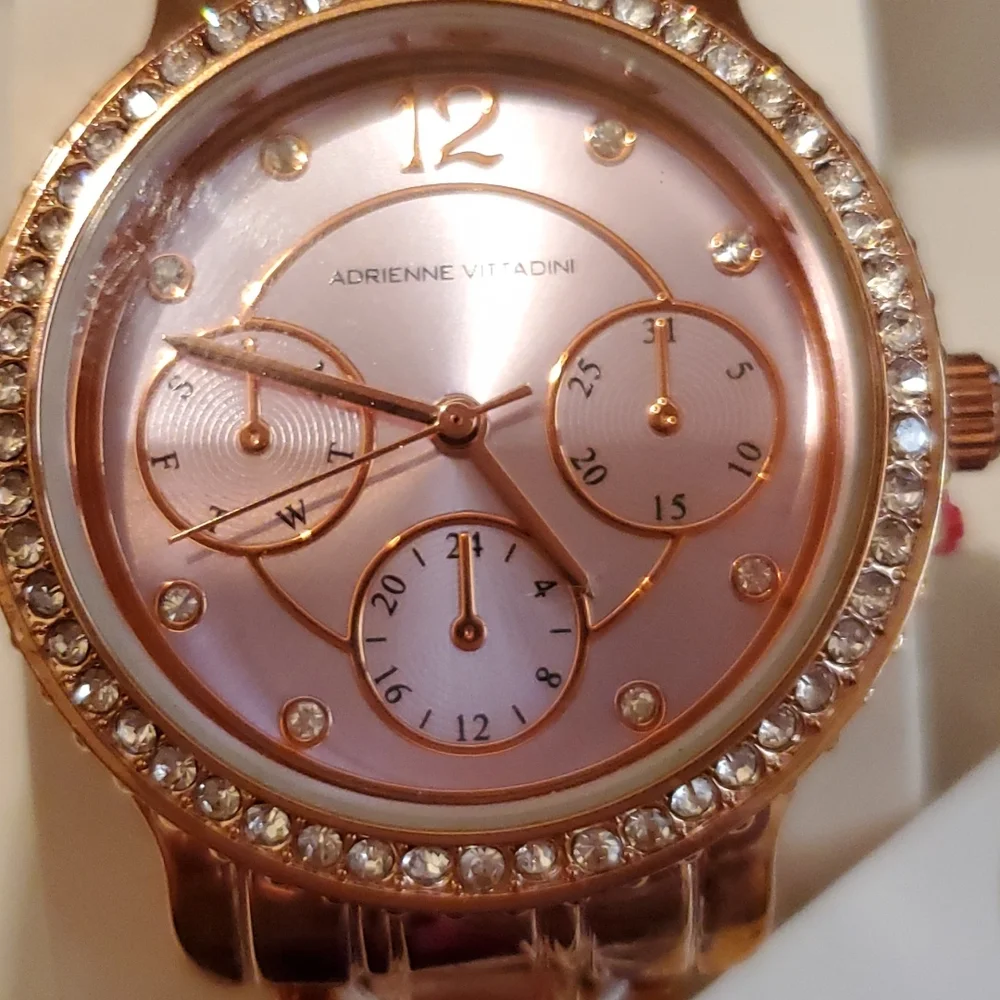 NEW in box Rose Gold Adrienne Vittadini dining watch $85